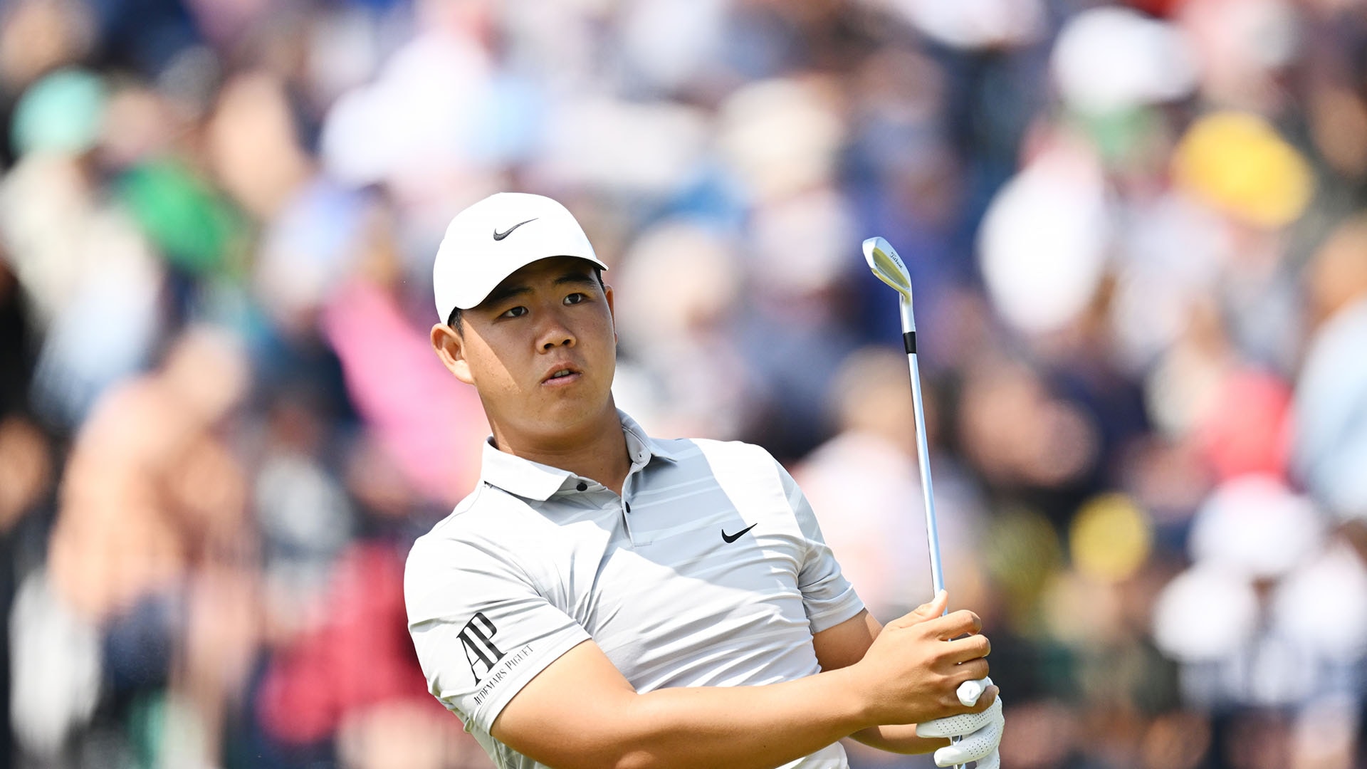 2023 British Open: Grade-1 ankle tear not stopping Tom Kim (68) from climbing leaderboard